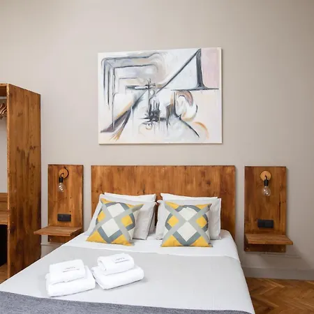 Bed and breakfast Jardinets 2*
